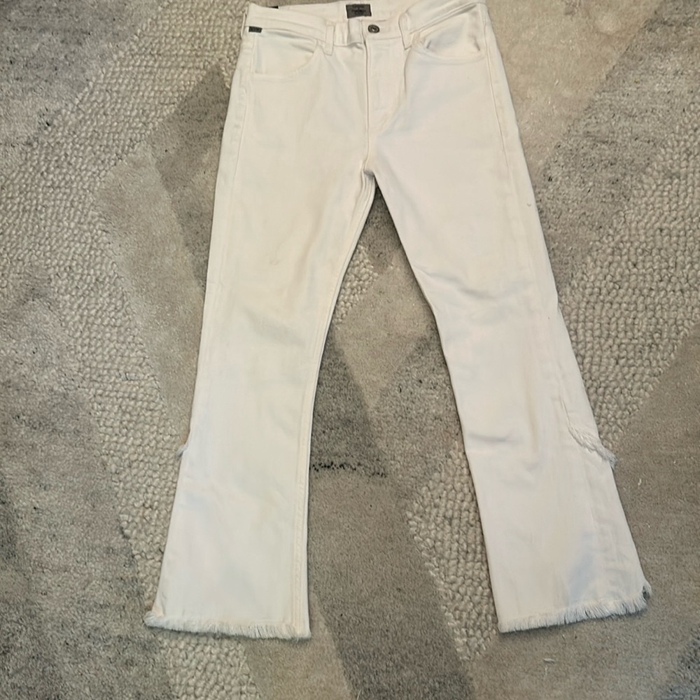 Citizens of humanity Drew fray high rise crop flare white jeans.